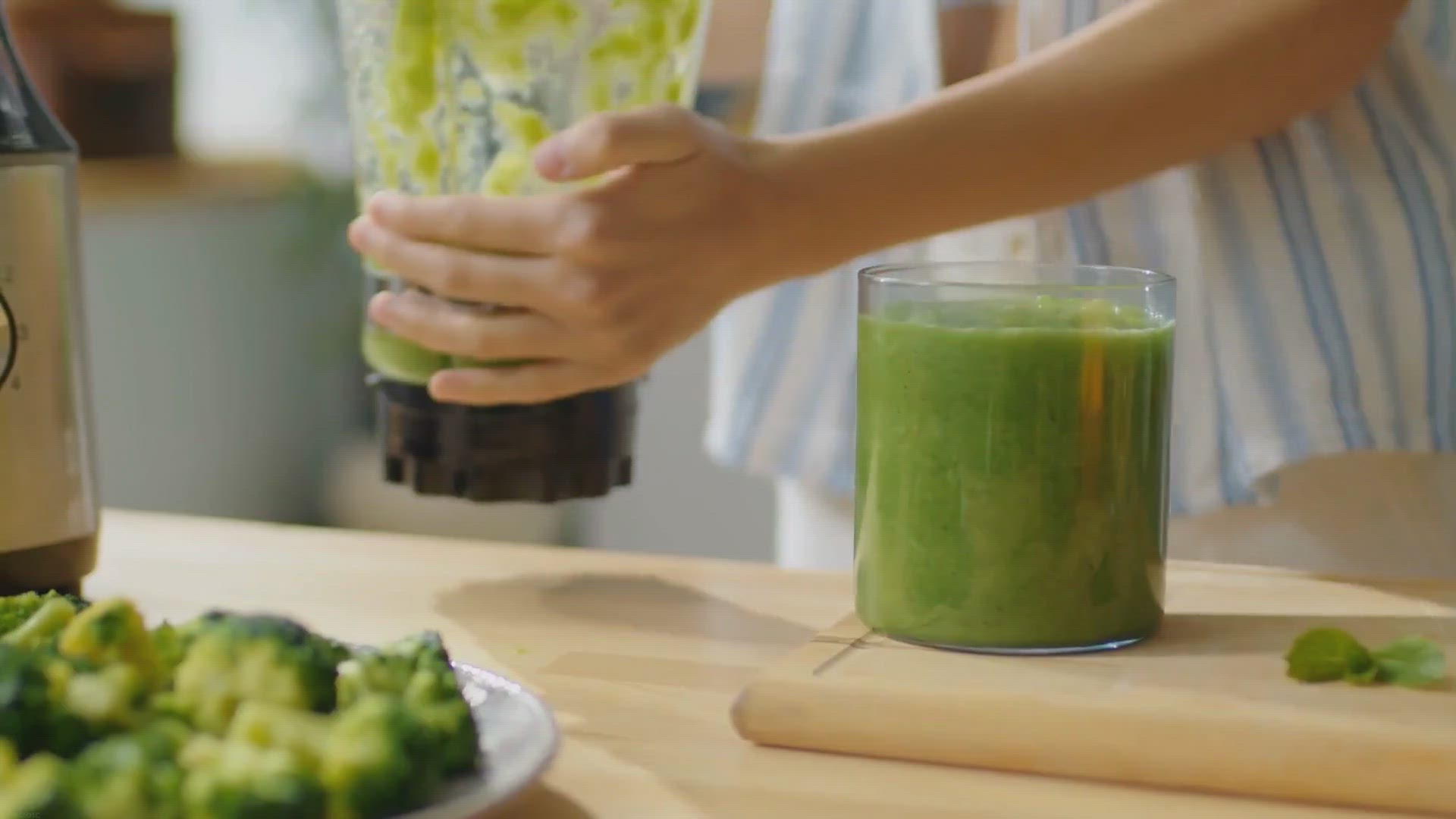 'Video thumbnail for Why Your NutriBullet Stopped Working – Troubleshooting Solutions'