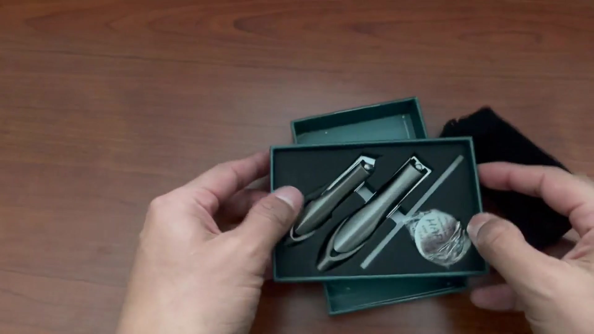 'Video thumbnail for Nail Clippers Gift Set Review'