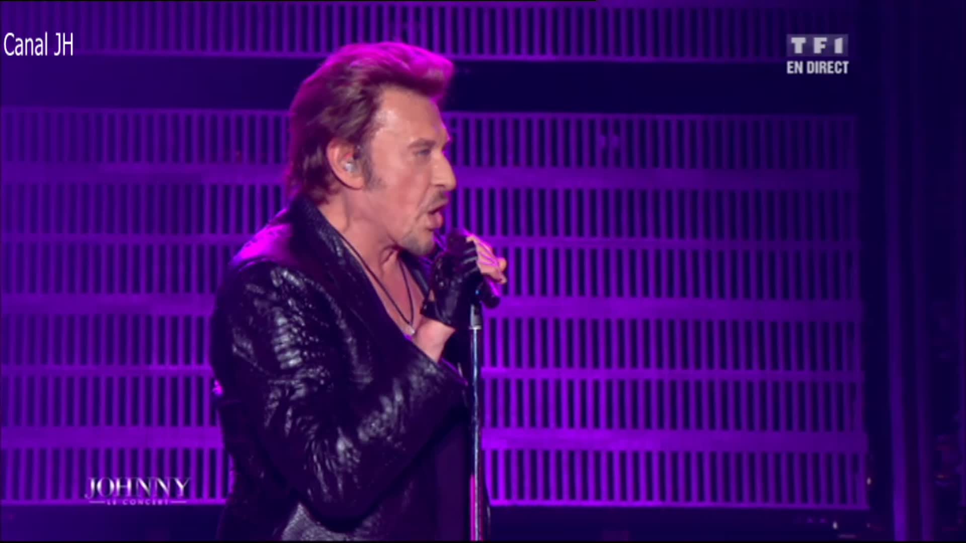 Video thumbnail for Johnny Hallyday - Allumer le feu - Bercy 2013