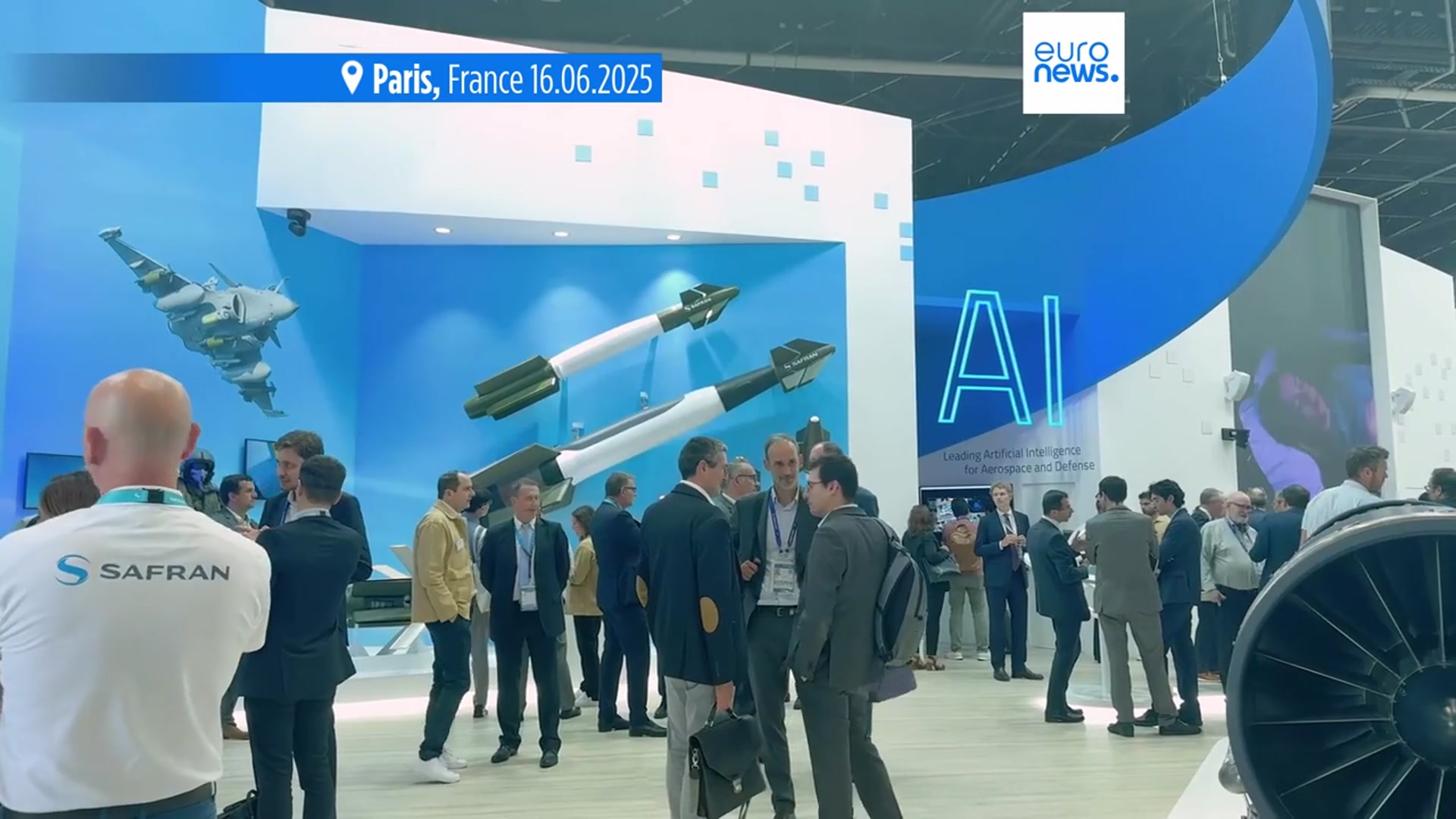 'Video thumbnail for Drones take center stage as Europe races to catch up at Paris Air Show'