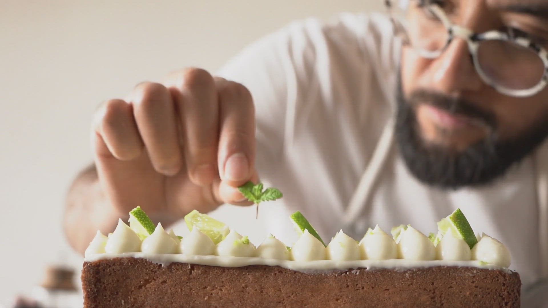 'Video thumbnail for Easy Eggless Cake Recipe: Moist and Delicious'