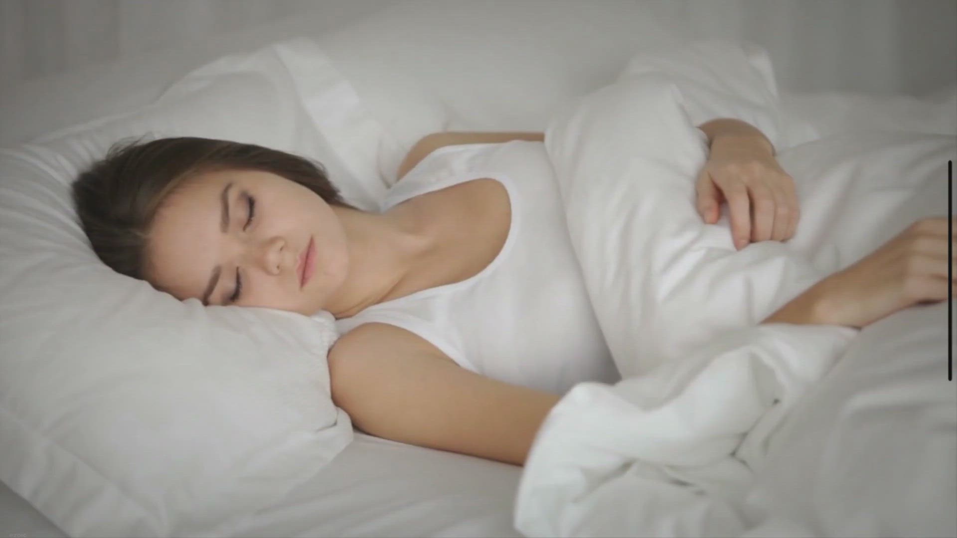 Video thumbnail for Is Bed Rotting Healthy? Pros, Cons, and Tips for Doing It Safely