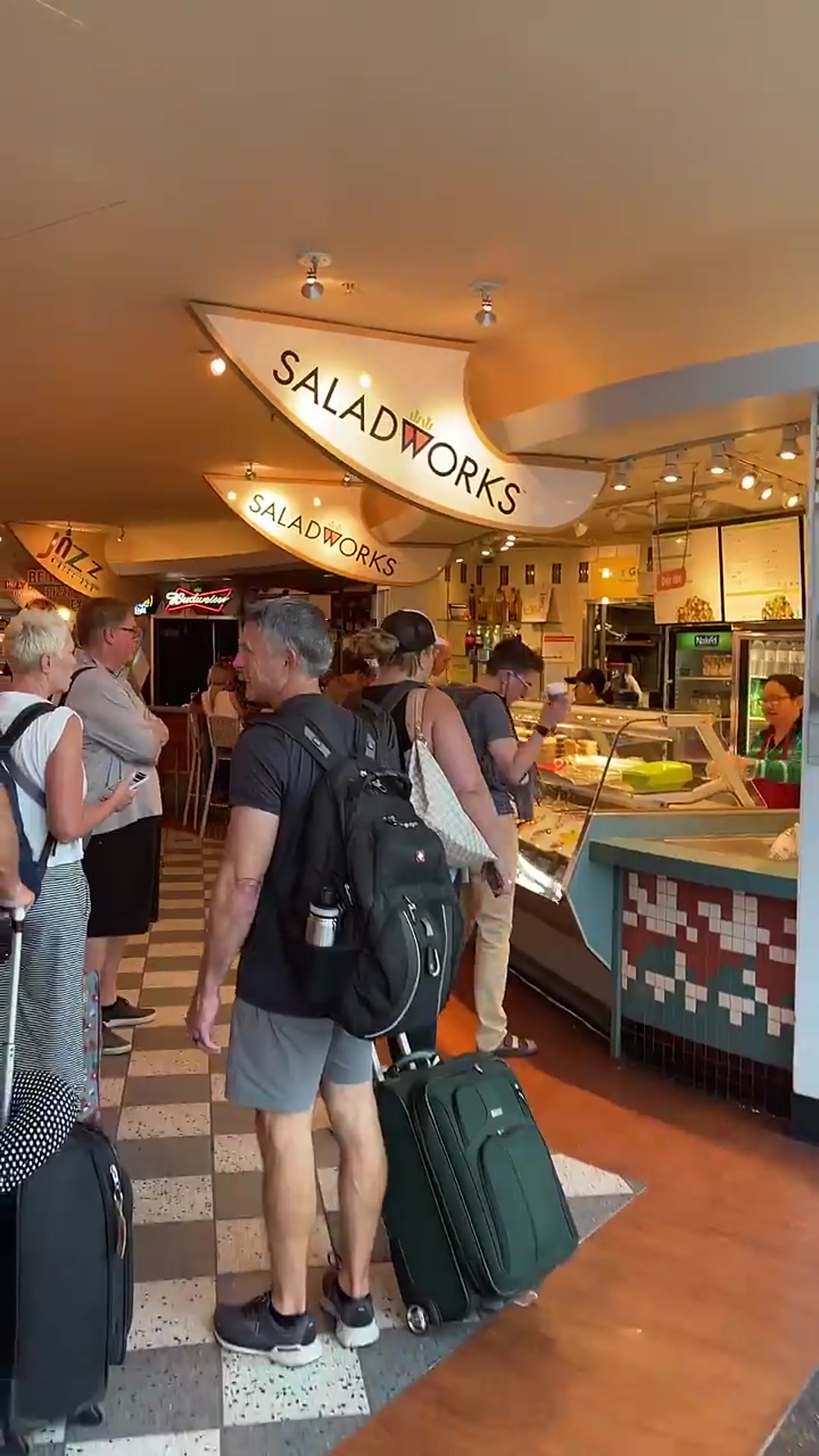 Video thumbnail for Rating Fast Food While Rescuing my Cat from China(720P_HD)