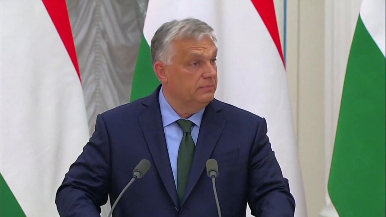 Video thumbnail for 'No place for war criminals': EU foreign ministers walk fine line on Trump-Putin summit in Budapest