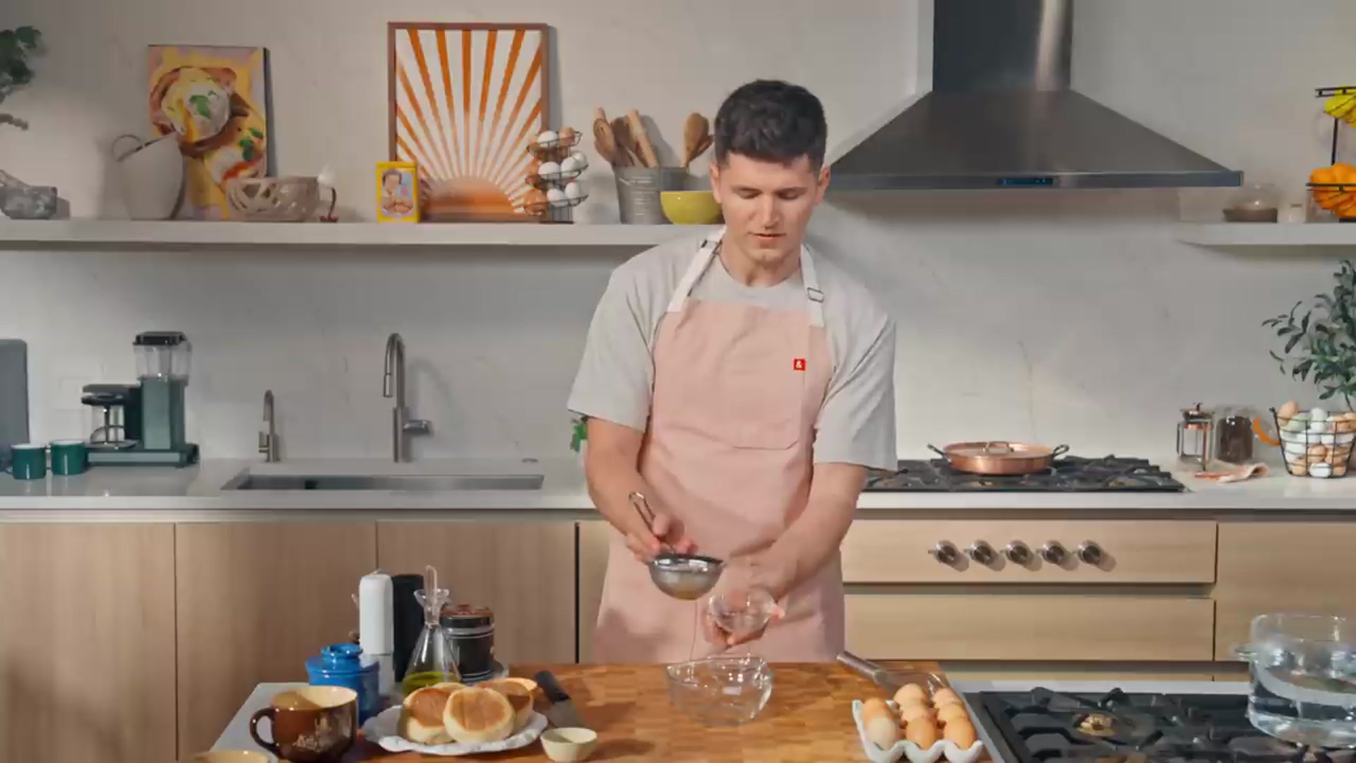 Video thumbnail for Easy Eggs Benedict (With Perfect Hollandaise) (720p 30fps)