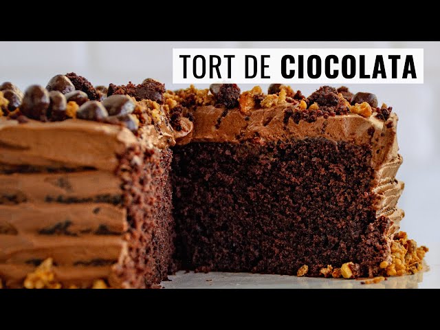 'Video thumbnail for 🎂 Cel mai simplu TORT DE CIOCOLATĂ 👌 Rețeta de tort rusesc moale, umed și ciocolatos!'