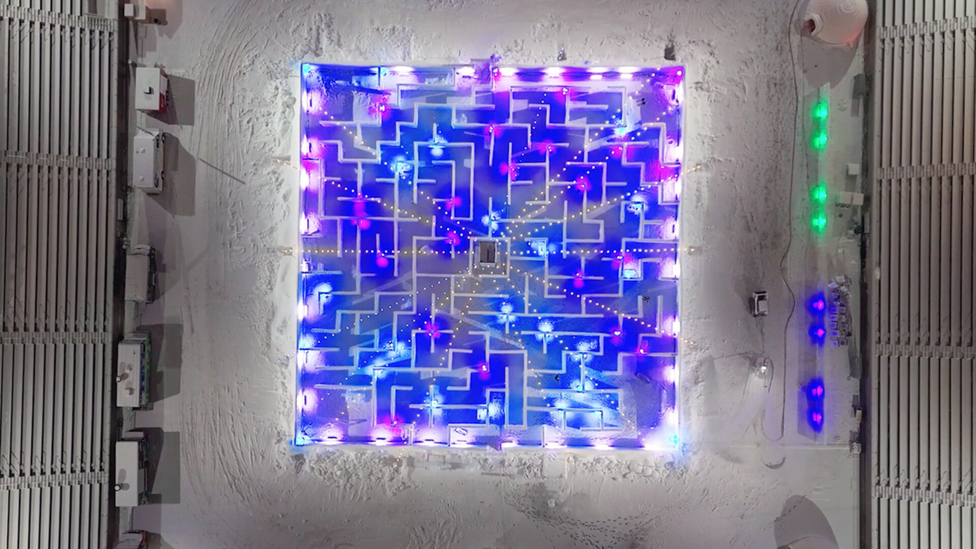 'Video thumbnail for Don't get lost inside the world's largest maze made of ice'