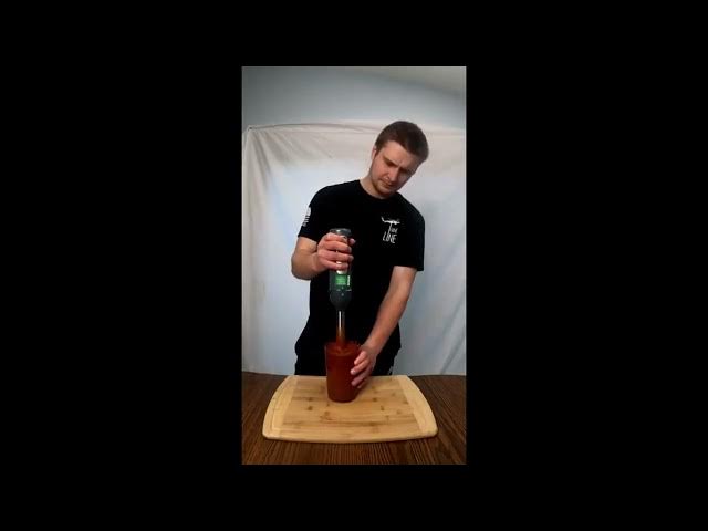 Video thumbnail for The ultimate guide to perfect cheese crusted pizza