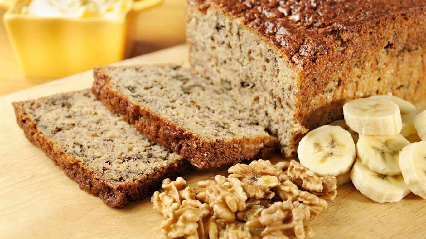 'Video thumbnail for easy recipe for Banana Bread - Bake it Easy'