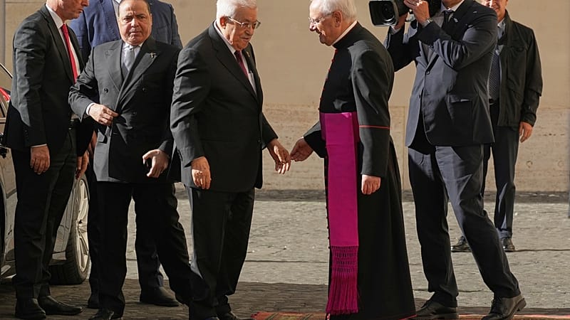 Video thumbnail for Pope Leo discusses Gaza with Palestinian President Abbas