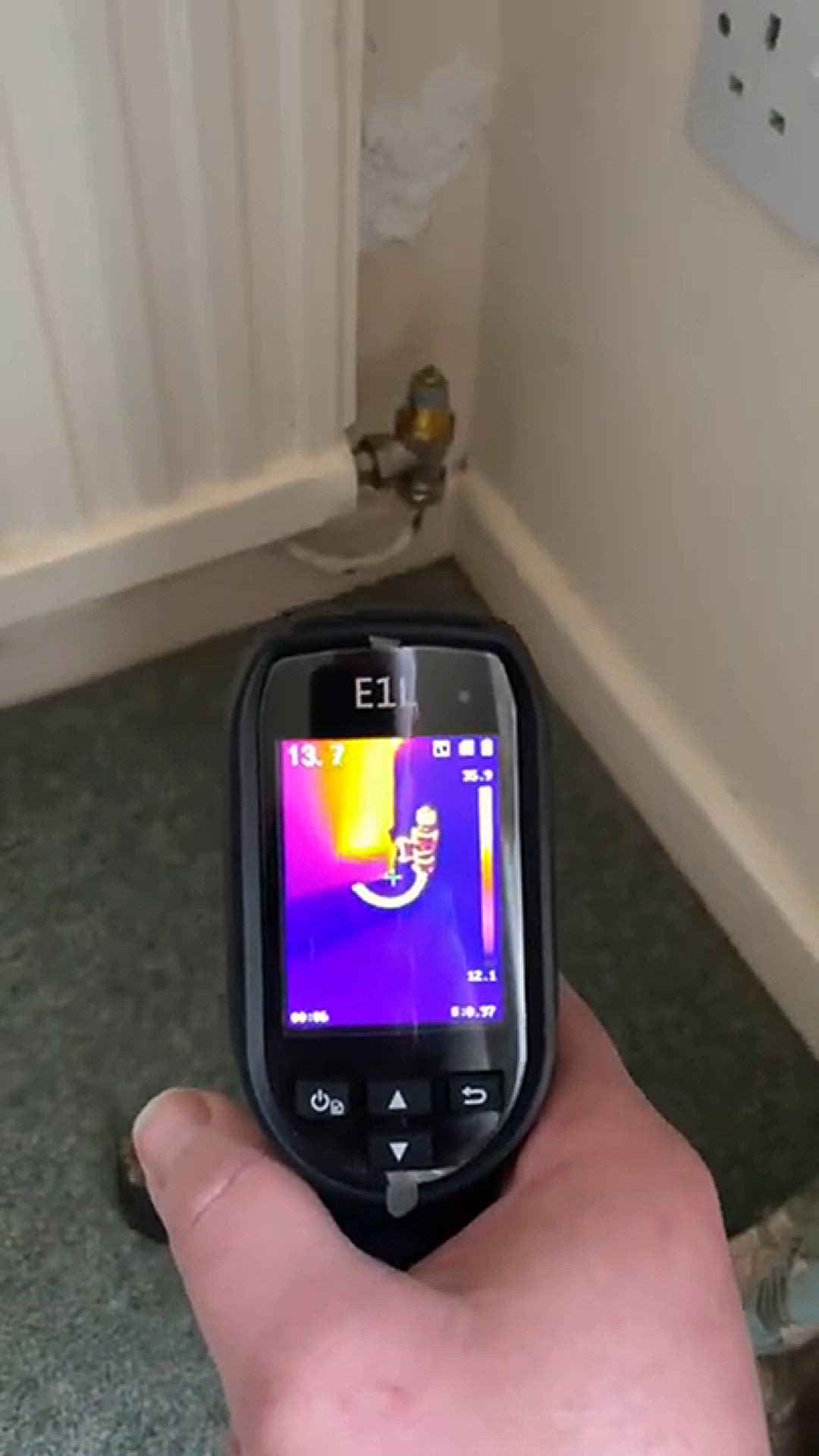 Video thumbnail for 8 tips for how to find leaking pipe in wall