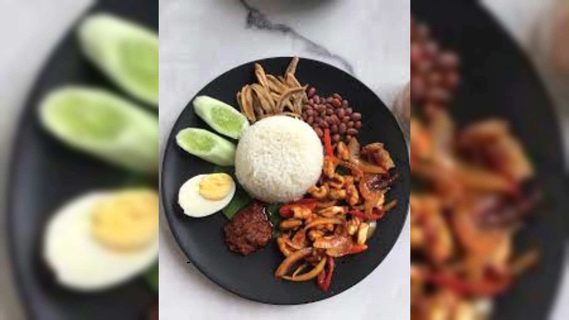 Video thumbnail for Nasi Lemak Recipe
