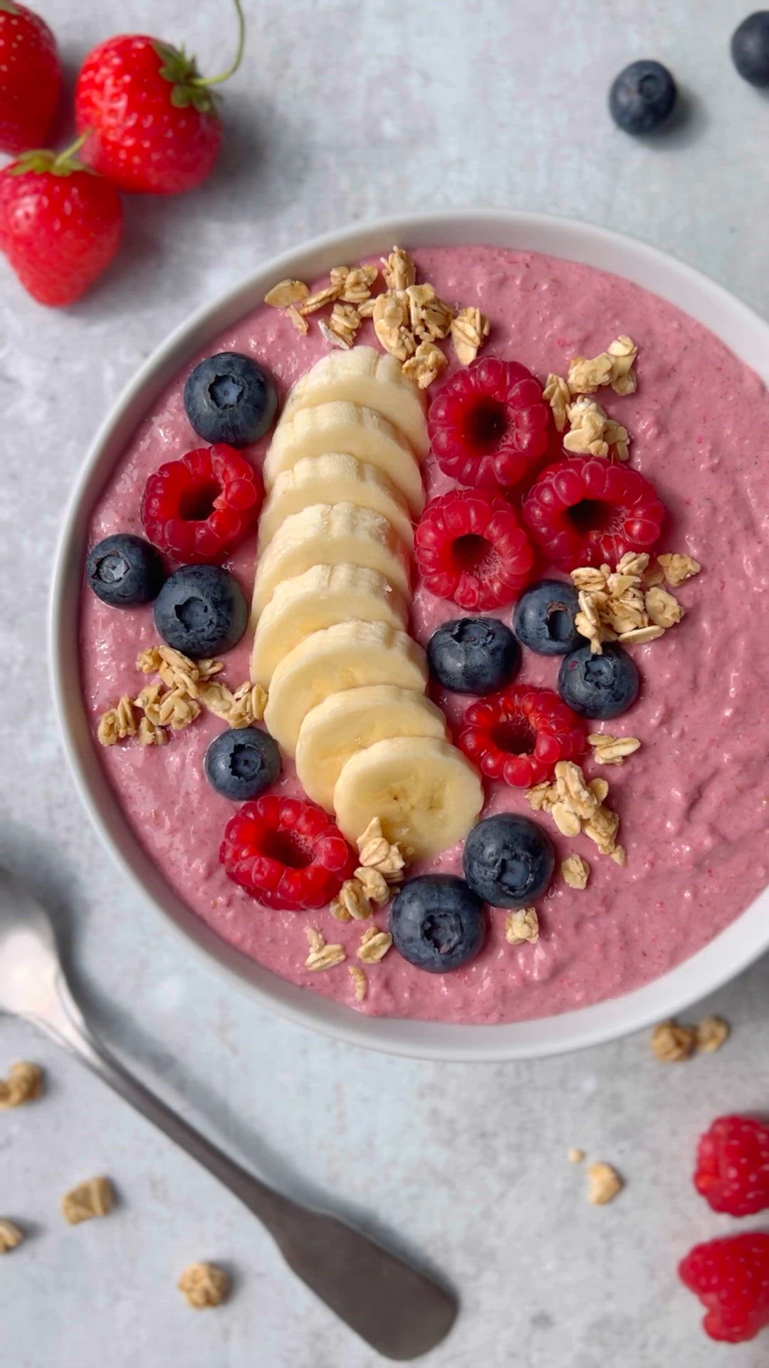 'Video thumbnail for Oat Smoothie Bowls'