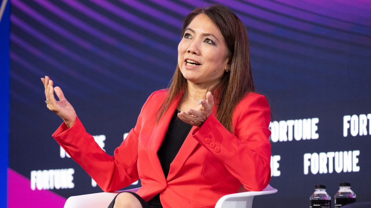 Video thumbnail for Bank CEO knows her job is also at risk from Al