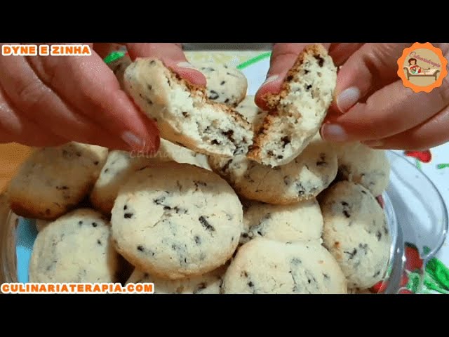 'Video thumbnail for Biscoitinho Amanteigado Formigueiro de Maisena - Biscoito Caseiro de Maizena Super Leve e Crocante'