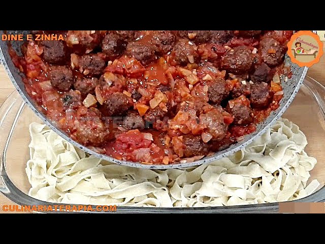 'Video thumbnail for ALMÔNDEGAS PORPETAS PARA PETISCOS E UMA SABOROSA MACARRONADA'