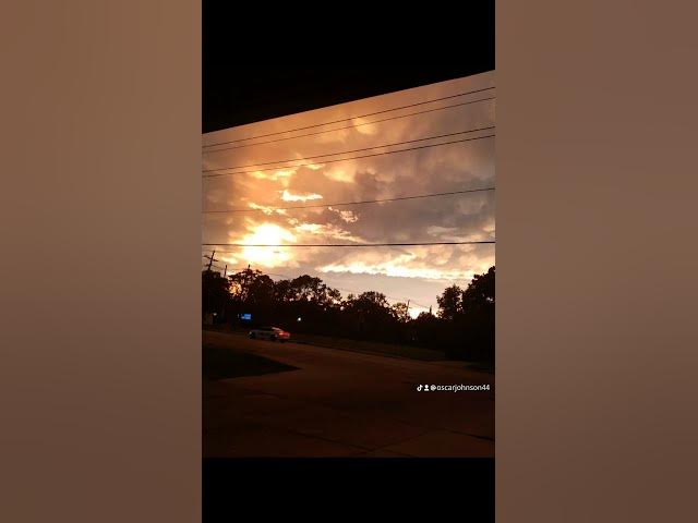 Video thumbnail for Glimpse of a Sunset