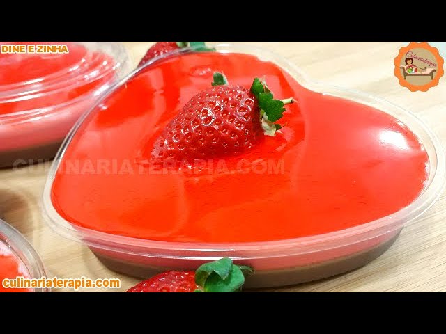 'Video thumbnail for Como Fazer Sobremesa Mousse Sensação de Morango com Chocolate - Dyne e Zinha'