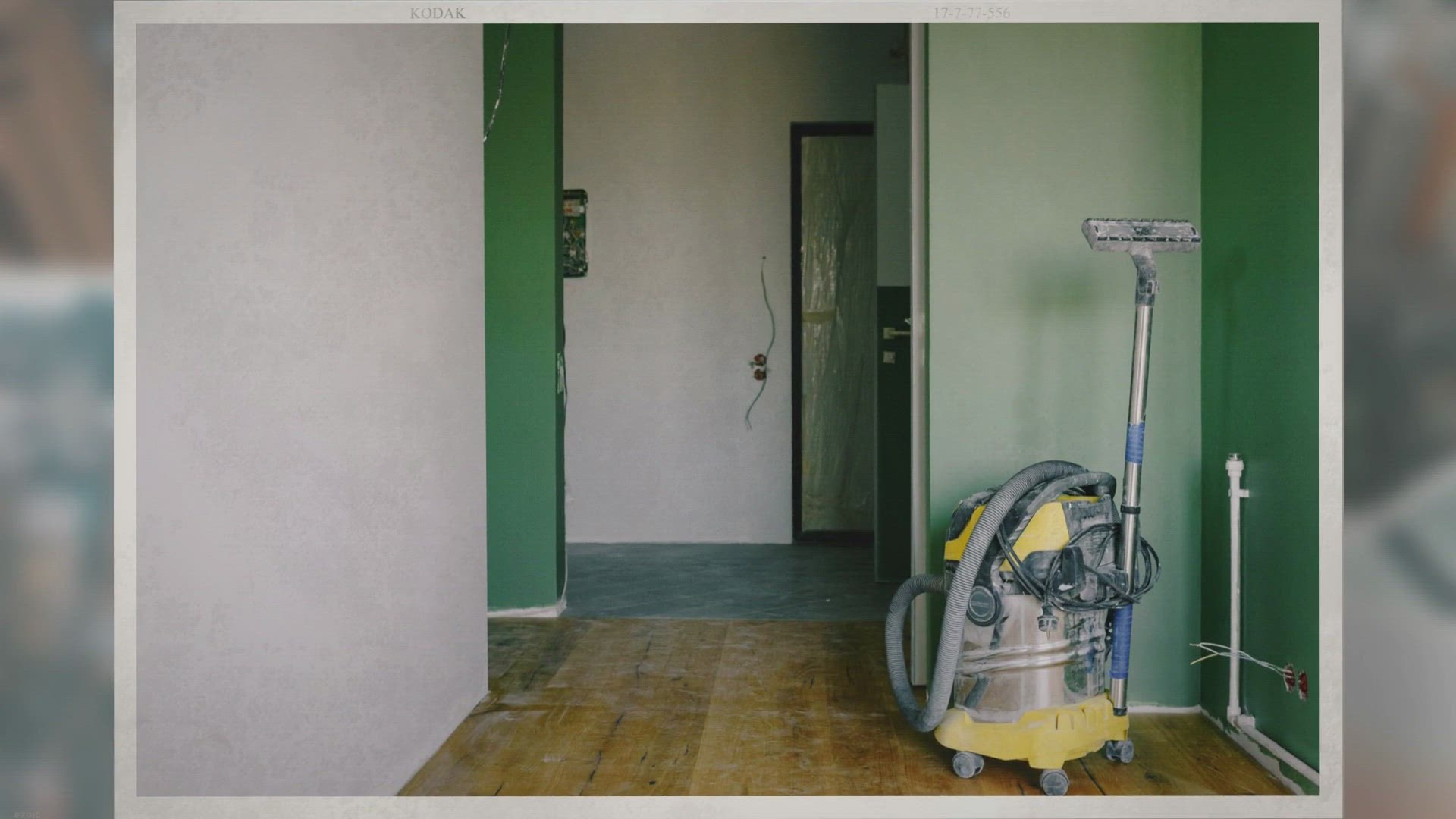 'Video thumbnail for Cleaning and Maintaining Your Home's Outdoor Lights'