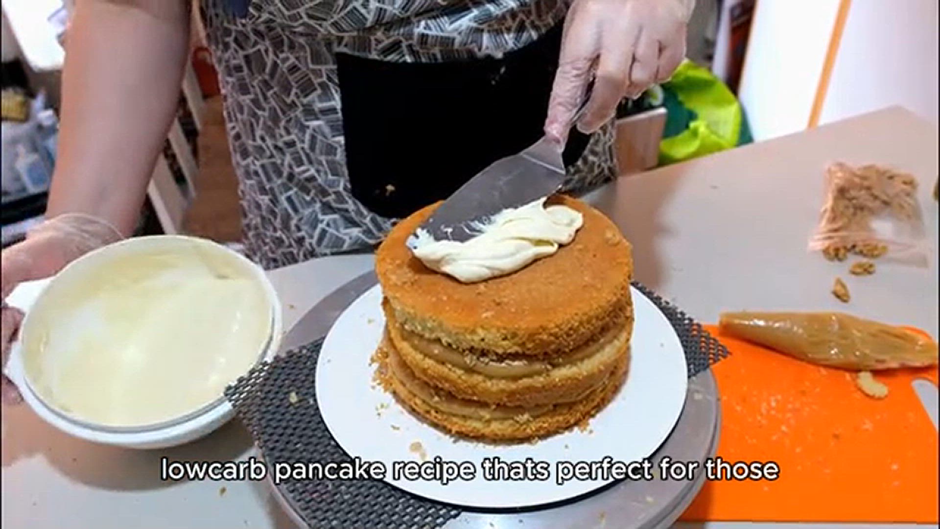 Video thumbnail for LOW CARB PANCAKES Recipe