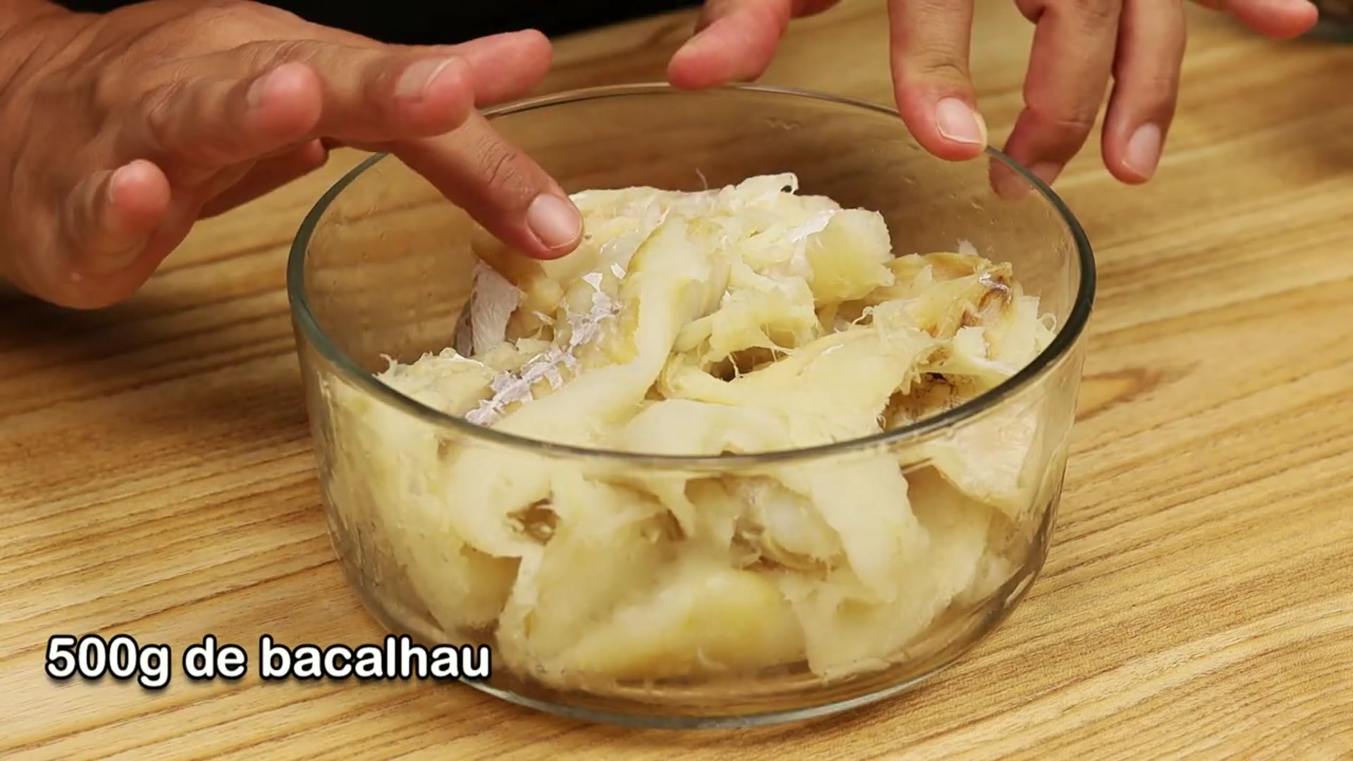 Video thumbnail for Salada de Bacalhau com Feijão Fradinho ESSA não pode faltar no seu NATAL a MELHOR que JÁ FIZ__(720P_60FPS)