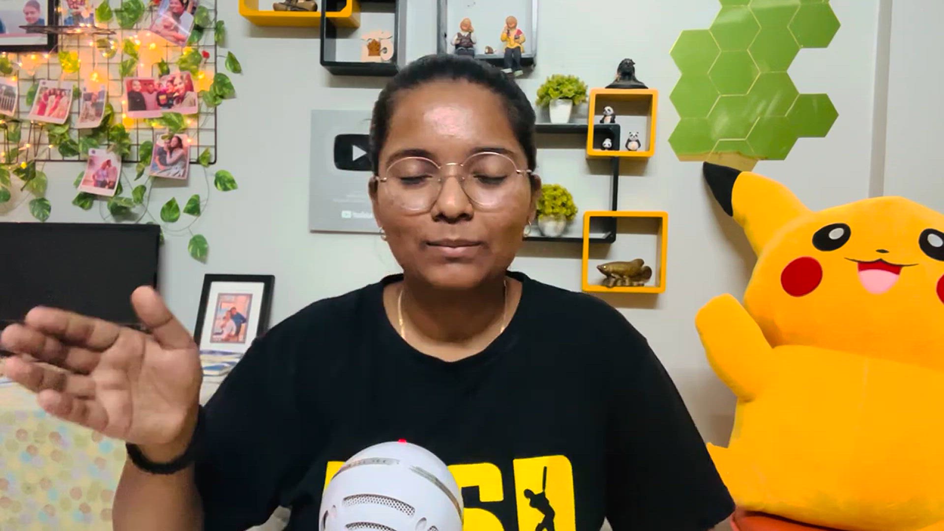 'Video thumbnail for CANVA MOBILE APP TUTORIAL IN HINDI 🚀 _ Canva App Tutorial For Beginners _ Canva with Shruti'