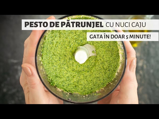 'Video thumbnail for Pesto de pătrunjel cu nuci caju - sos delicios, gata în doar 5 minute! | Bucate Aromate'