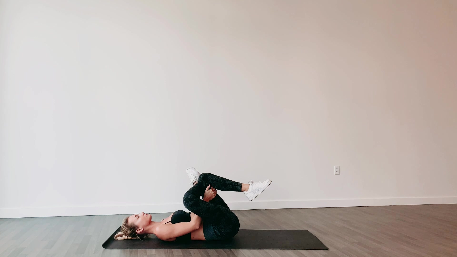 Video thumbnail for Figure 4 Stretch