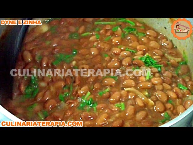 'Video thumbnail for COMO FAZER FEIJÃO SIMPLES DA MAMÃE COM TEMPEROS NATURAIS E SEM GORDURA MUITO MACIO E CREMOSO'