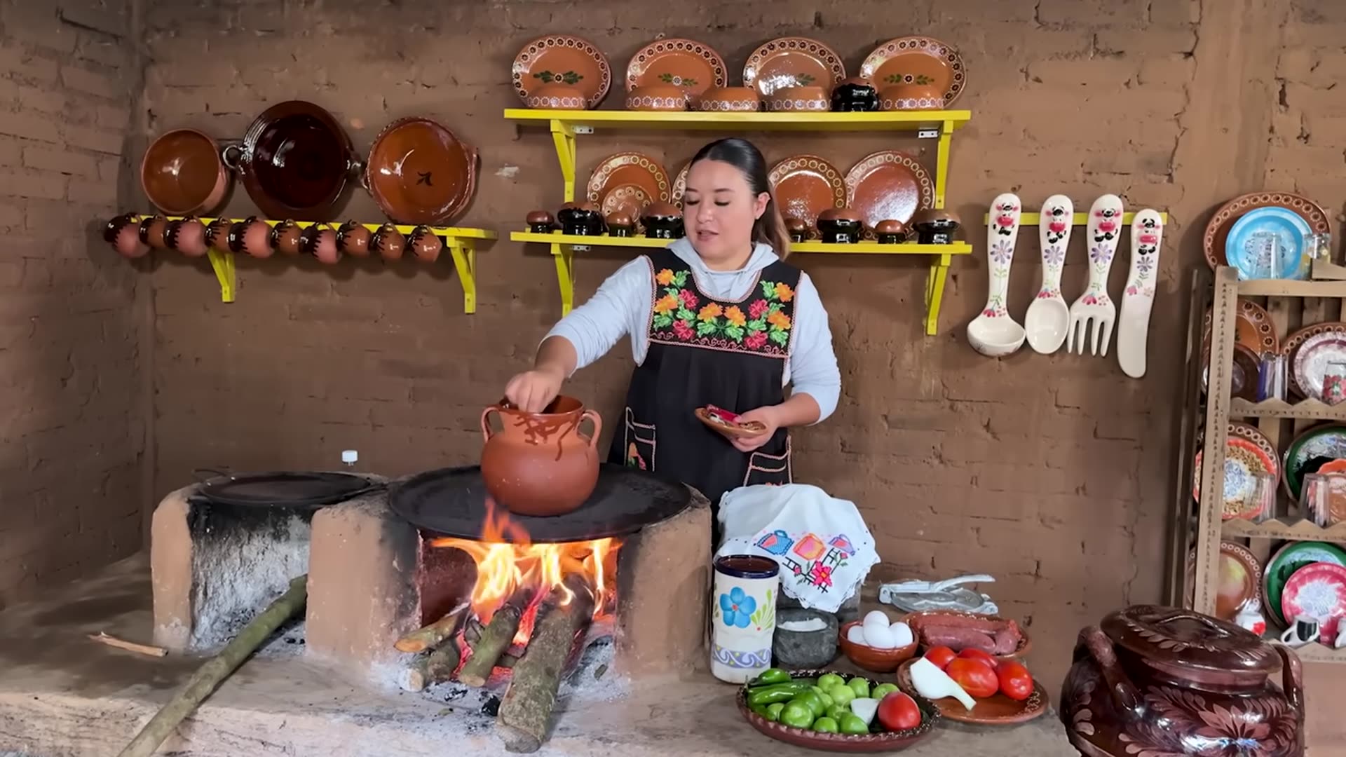 Video thumbnail for Como Hacer Huevos Encobijados y Cafe De Olla Receta FÁCIL Y ECONÓMICA(720P_HD)