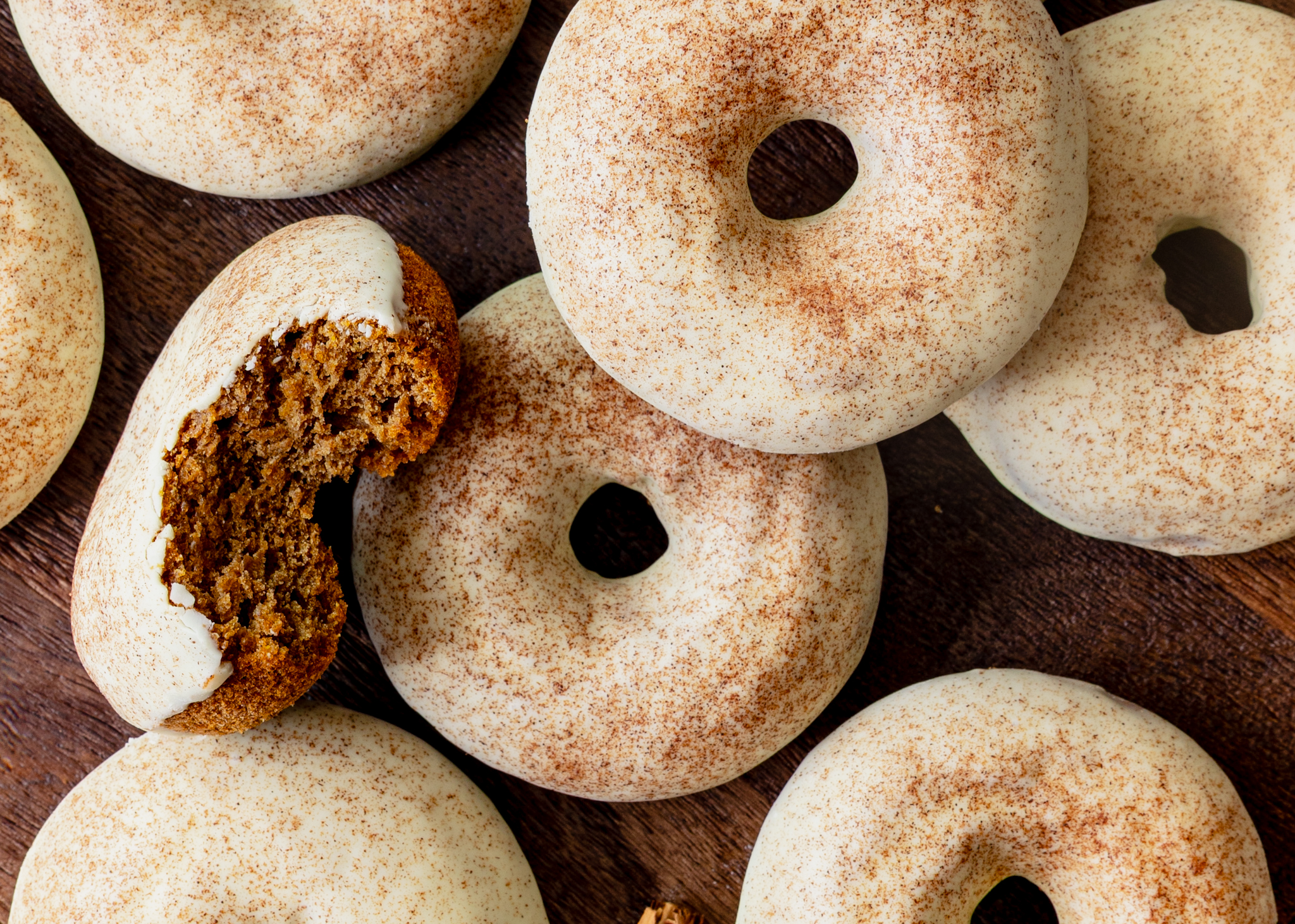 Video thumbnail for Pumpkin Cake Doughnuts