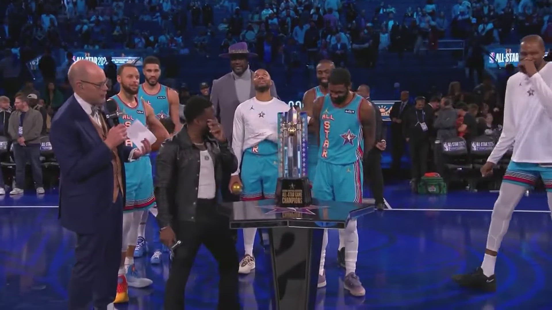 'Video thumbnail for Steph Curry Wins mvp 2025 | Shaq’s Epic Trophy Presentation at the 2025 NBA All-Star Game'