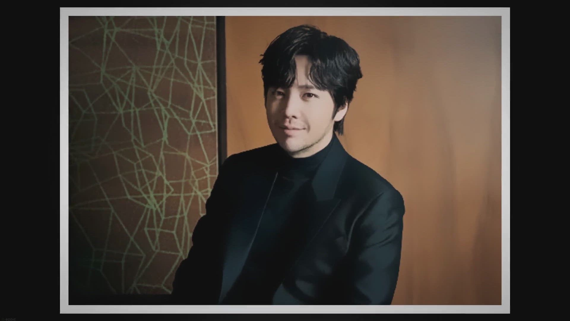 Video thumbnail for INTERVIEW: Jang Keun Suk Deems