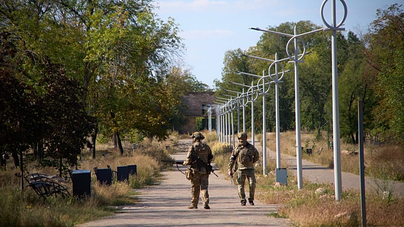 Video thumbnail for More than 1,400 African nationals fighting alongside Russian troops in Ukraine, Kyiv says