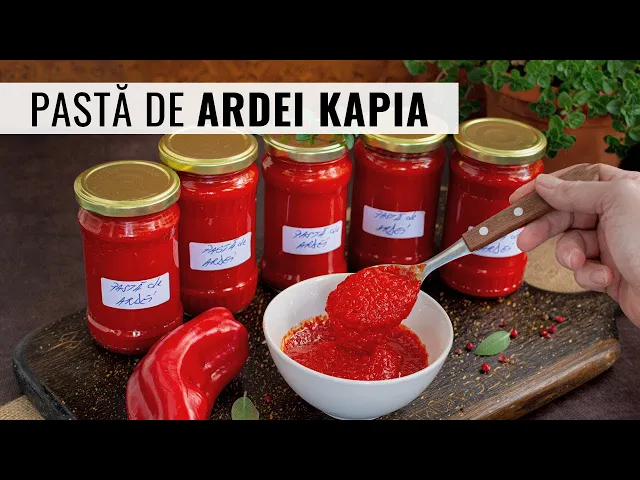 'Video thumbnail for Cu ea dăm gust și culoare mâncărurilor toată iarna: pastă de ardei kapia/gogoșari | Bucate Aromate'