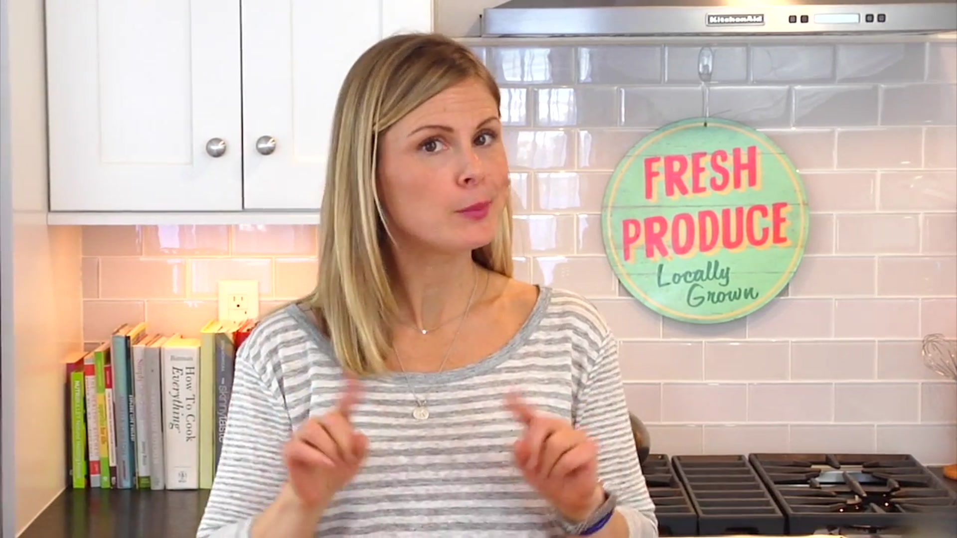 Video thumbnail for 33.Gluten-Free Chocolate Mug Cake Recipe ¦ Under 2-minutes! (720p 30fps)