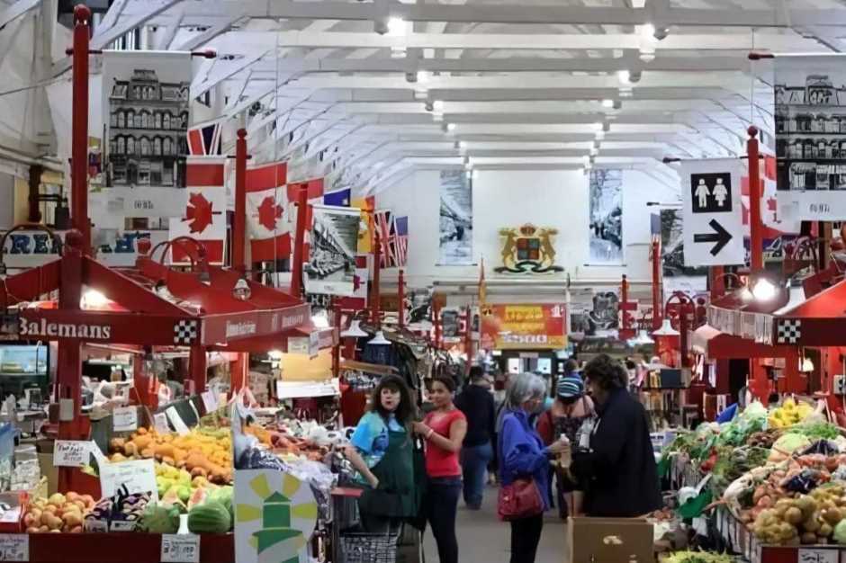 'Video thumbnail for Auf dem City Market in Saint John, New Brunswick, Kanada'