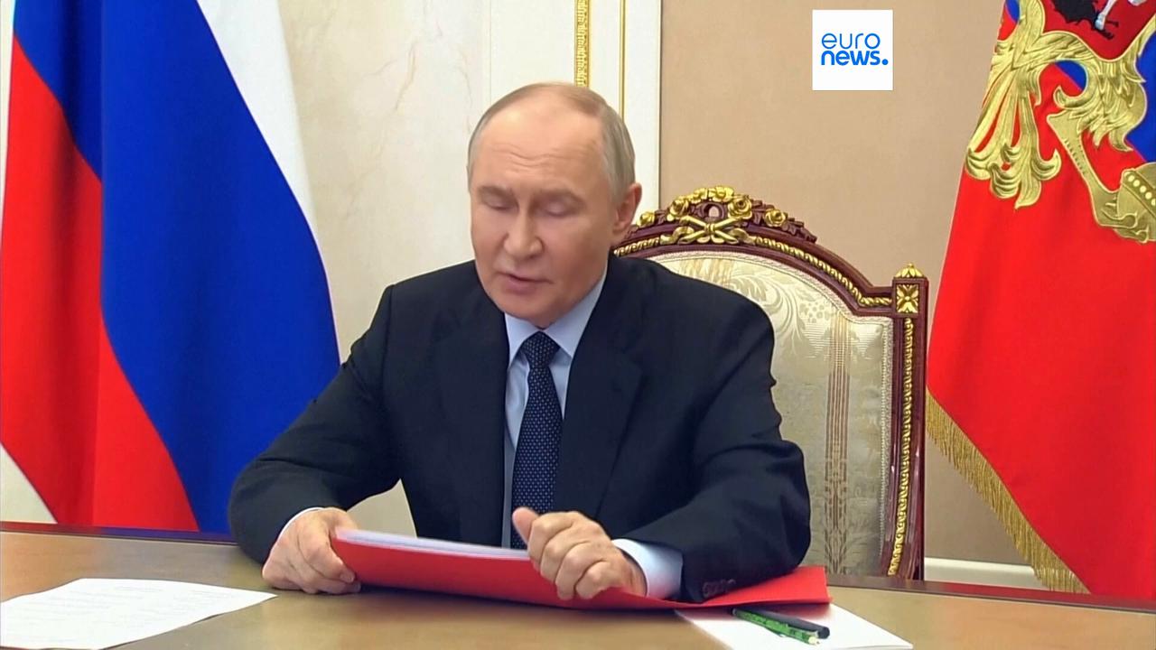 Video thumbnail for Putin threatens to respond 'very strongly' after Ukraine strikes airfields, Trump says