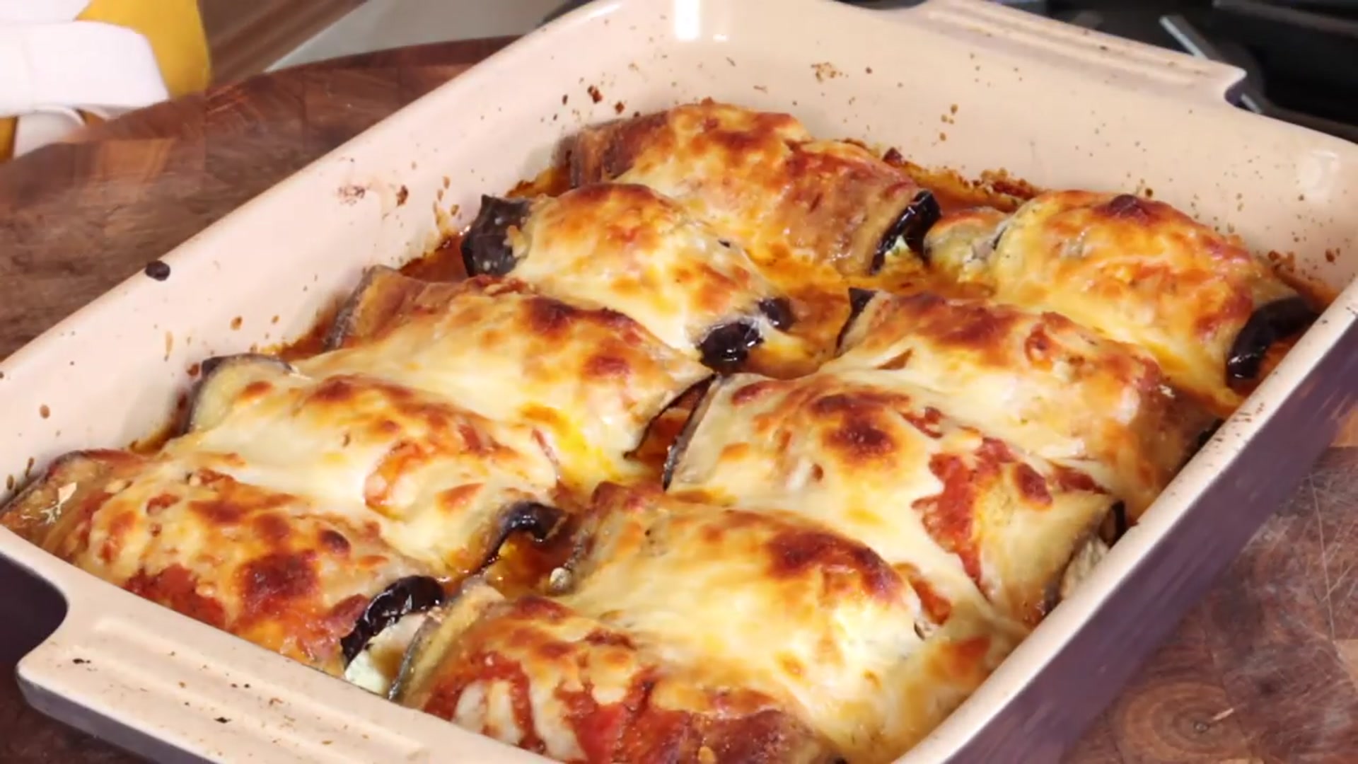 Video thumbnail for EGGPLANT ROLLATINI RECIPE (720p 30fps)
