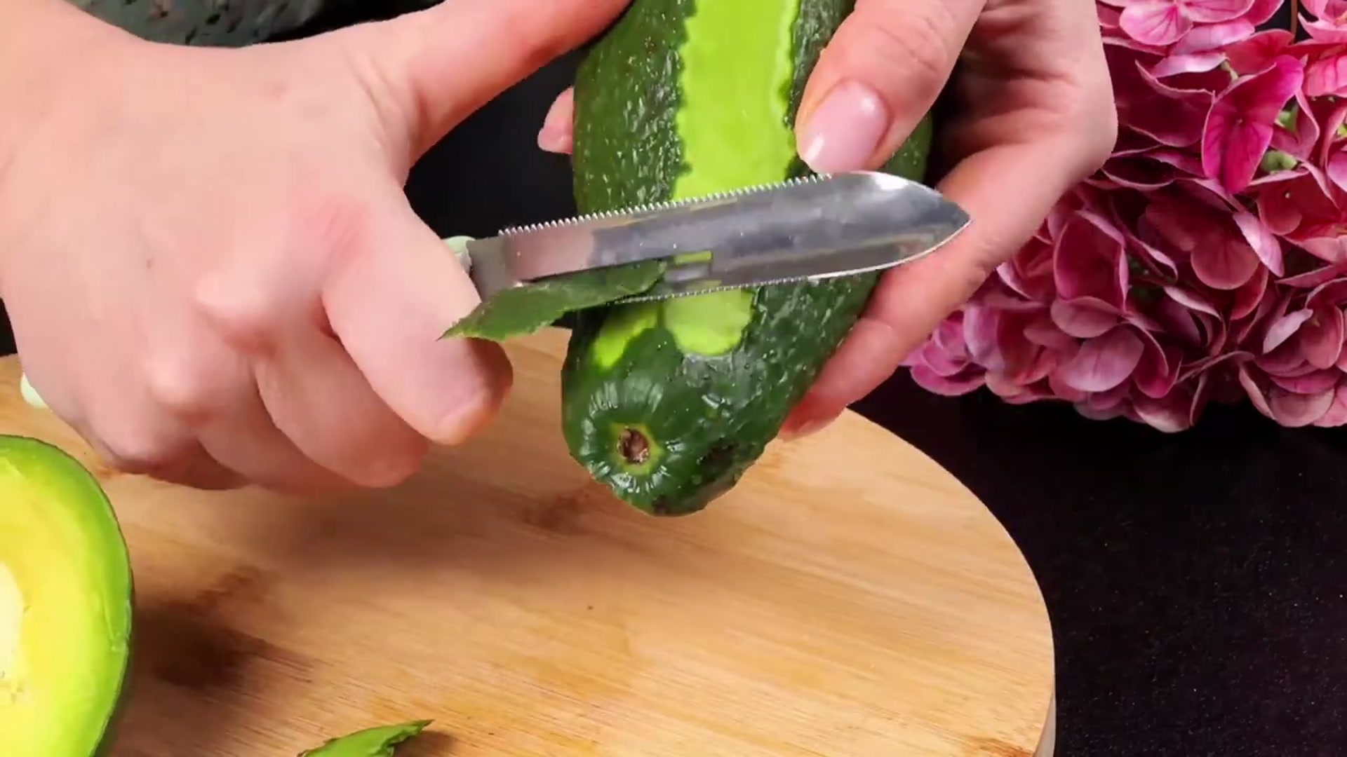 Video thumbnail for Strengthen your heart with this keto avocado bread! The perfect breakfast (720p 30fps)