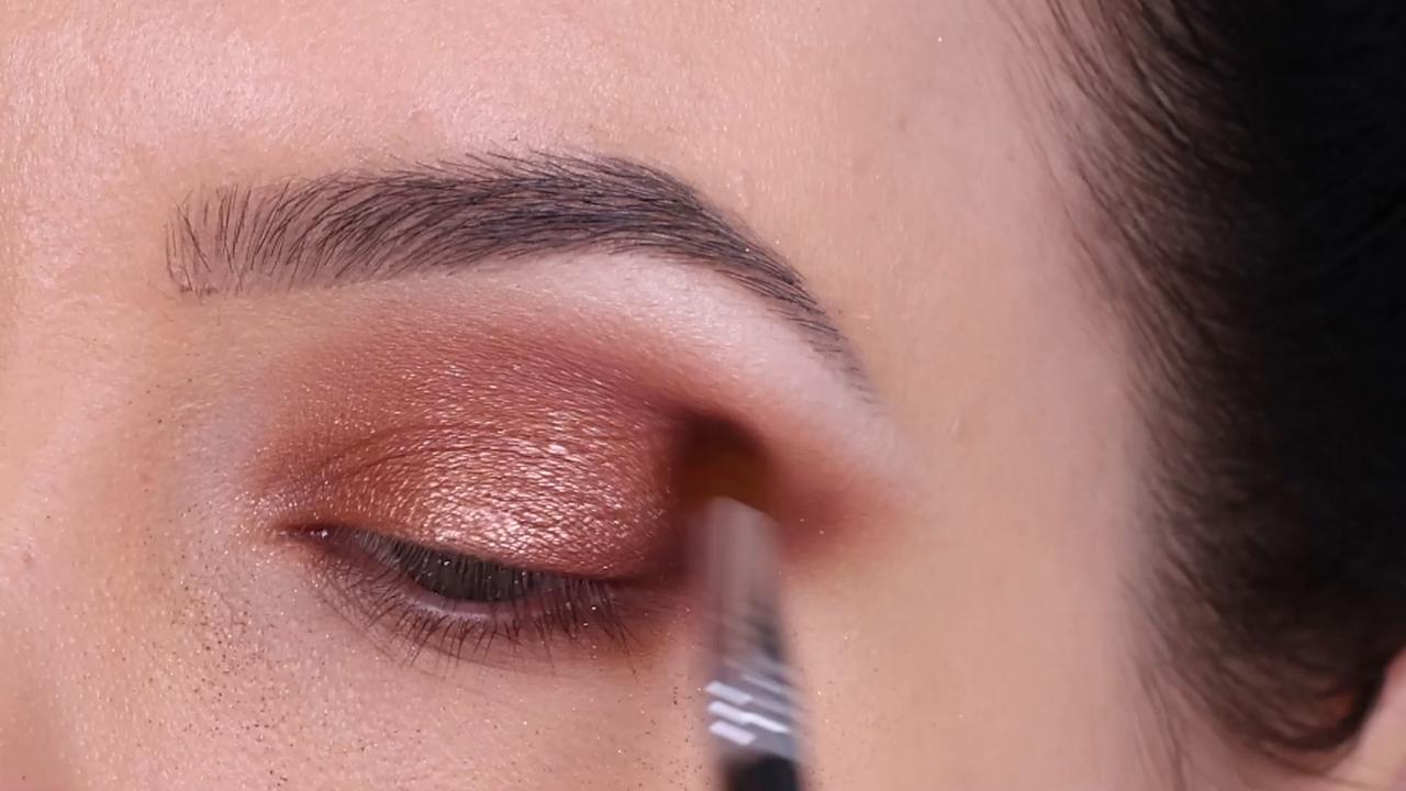 Video thumbnail for Flirty Bronze Valentine's Day Inspired Eye Makeup Tutorial