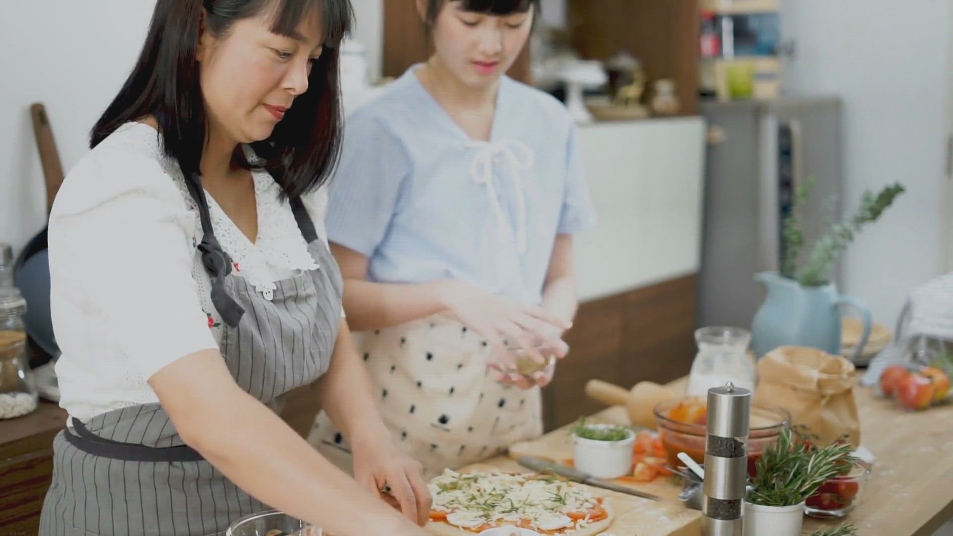 Video thumbnail for Explorando las Características de la Cocina de California