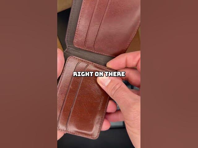 Video thumbnail for This is the Ekster Modular Bifold #edc #wallet #leather