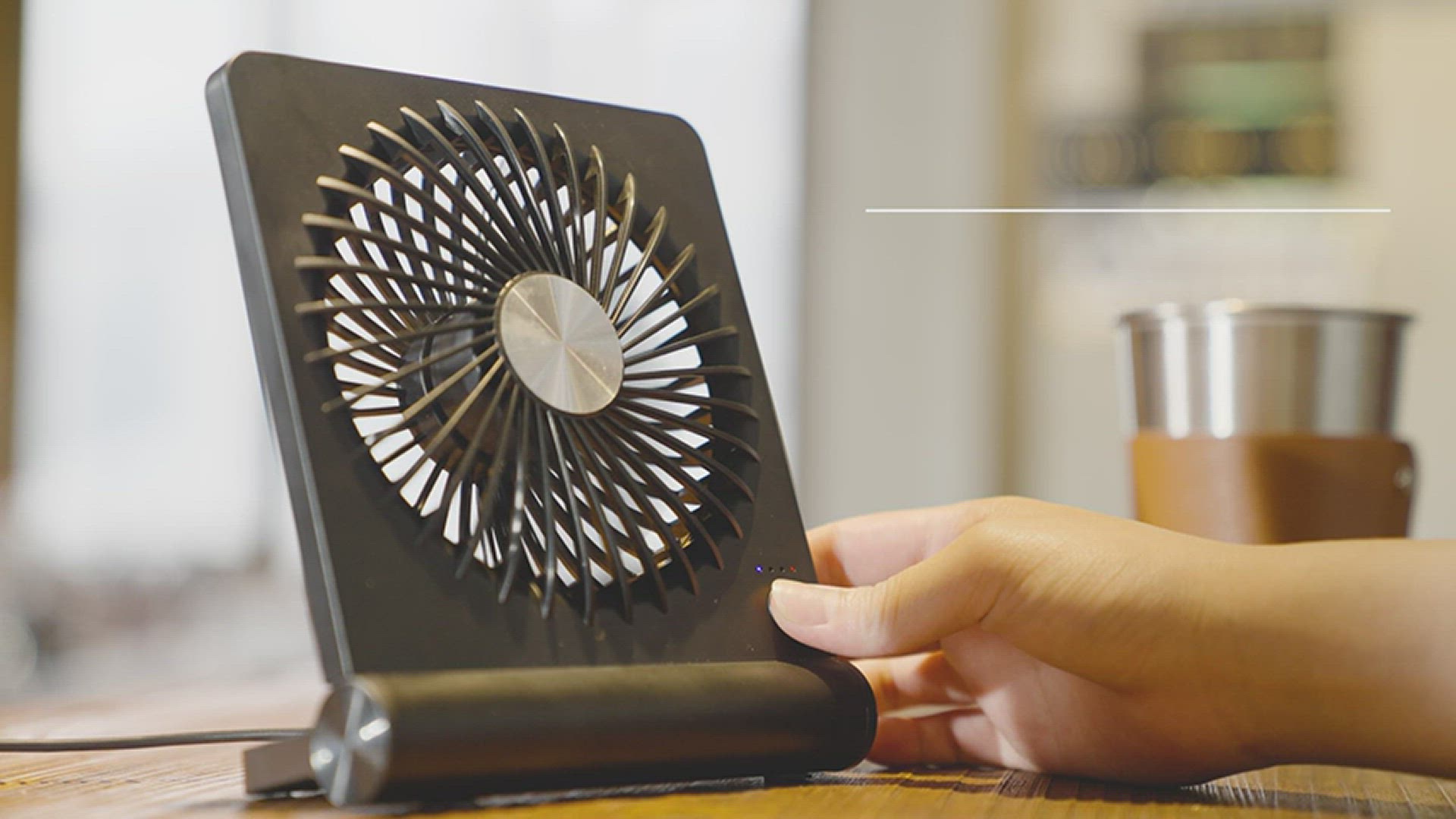 'Video thumbnail for Koonie USB Fan, Strong Wind Ultra Quiet Small Desk Fan 220° Tilt Folding 3 Speeds Adjustable'