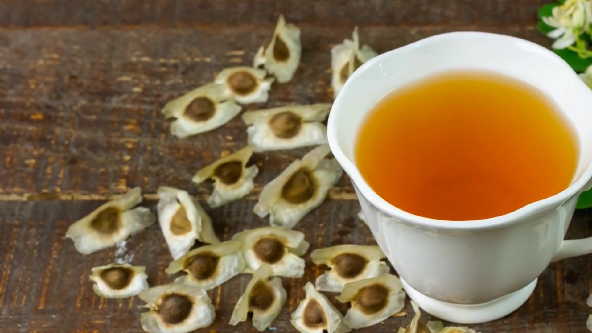 Video thumbnail for Interesting Health Benefits of Moringa Oleifera