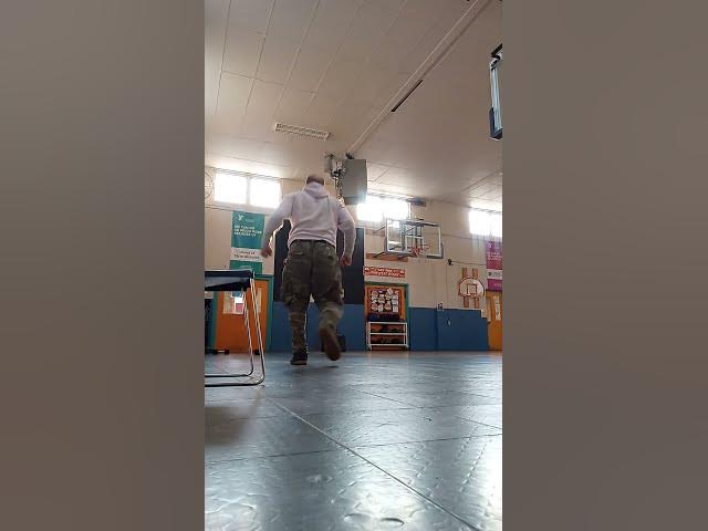 Video thumbnail for KARAOKE\HITBAG-CAROLYN-KICKBAGSELRNA/KARATE